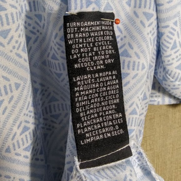 *SMOCKED TOP*BLUE GEOMETRIC PRINT*FLUTTER SLEEVES*WOMEN PETITE LARGE - Picture 8 of 10